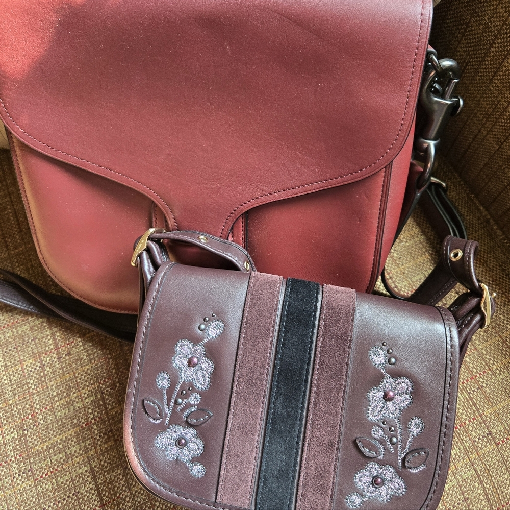 COACH PATRICIA SADDLE BAG 18 VARSITY STRIP LEATHER W/FLORAL EMBROIDERY Oxblood - Picture 2 of 10